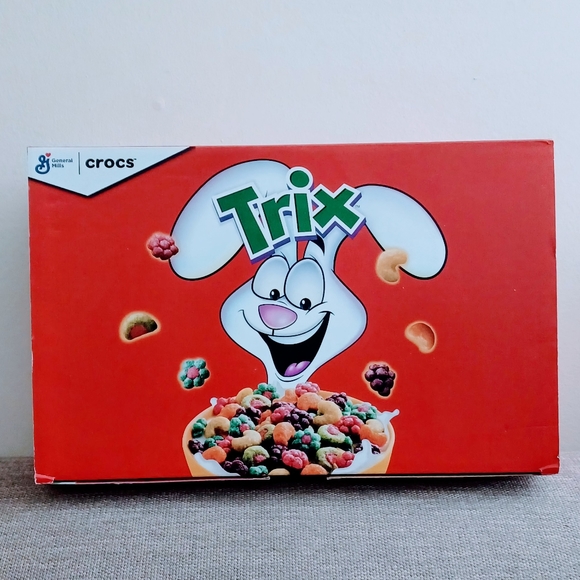 Crocs CLASSIC TRIX Cereal CLOG- NWT Men 11 - Picture 3 of 10